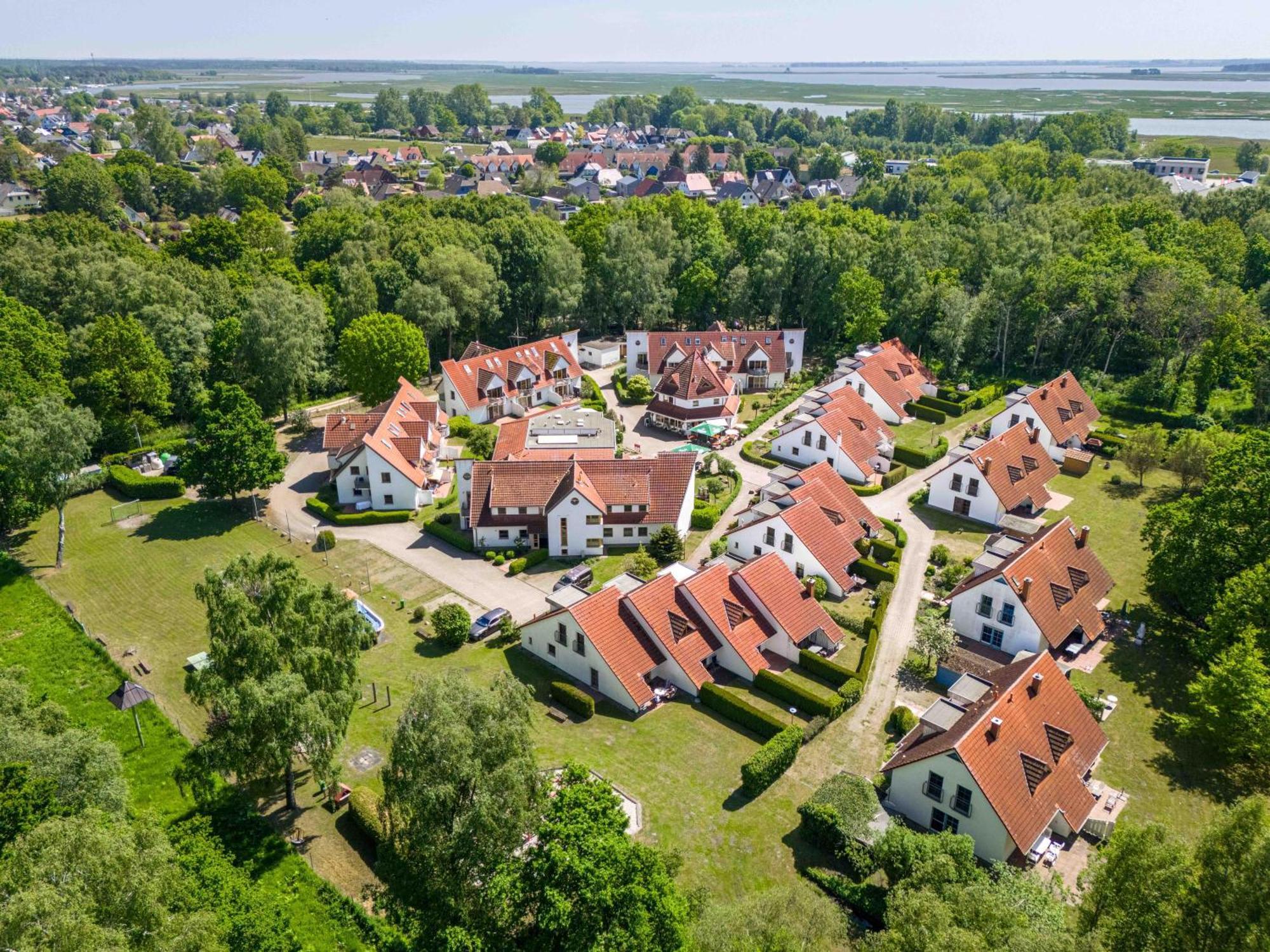 Ferienpark Freesenbruch Wohnung 4 4 - Seeschwalbe Zingst Exterior photo