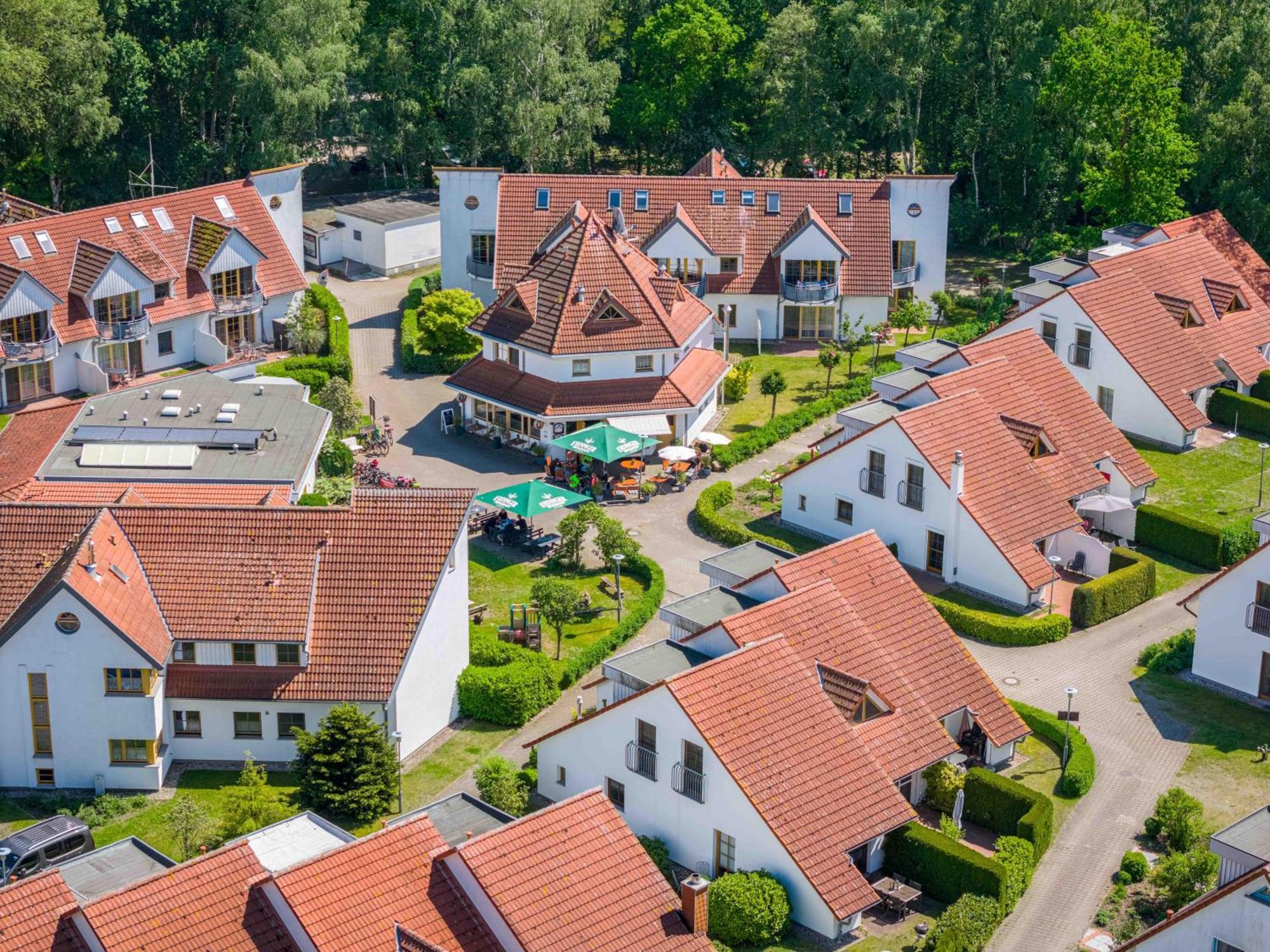 Ferienpark Freesenbruch Wohnung 4 4 - Seeschwalbe Zingst Exterior photo