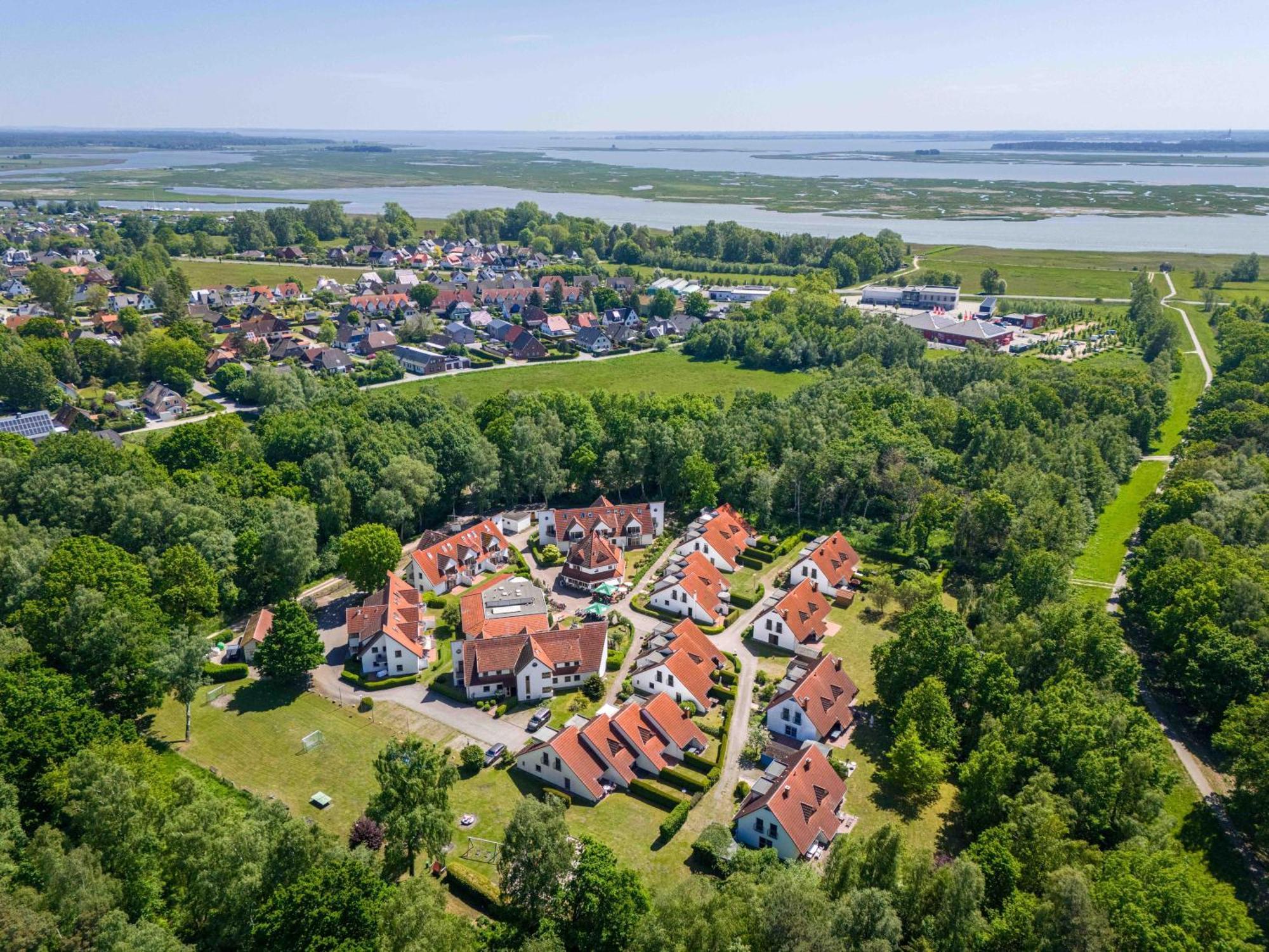 Ferienpark Freesenbruch Wohnung 4 4 - Seeschwalbe Zingst Exterior photo